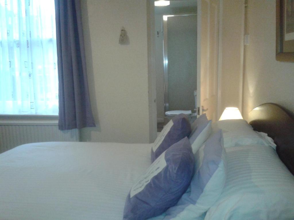 The Burleigh Casa de hóspedes 4*